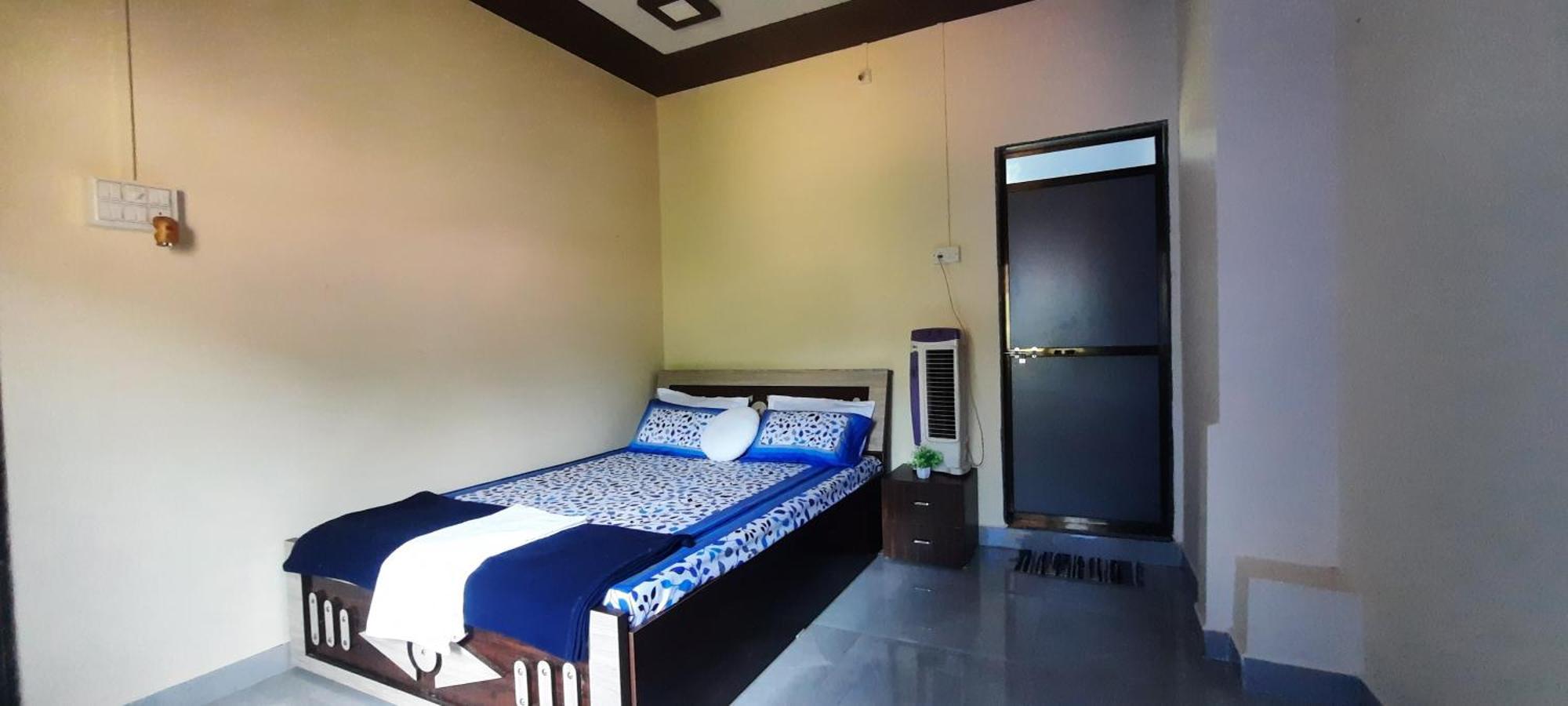 Costel Hostel Malvan Exterior photo